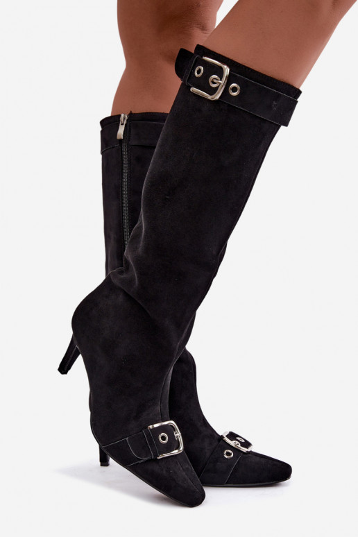 bottes hautes isolées avec talons fins et boucles en couleur noire Finessia