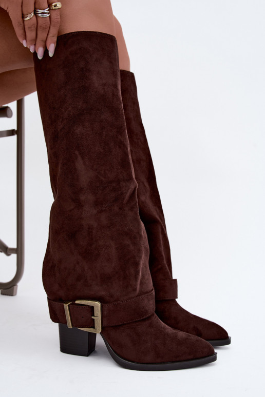 bottes hautes avec talons et boucles en couleur marron Mirea