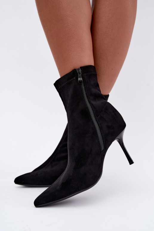Bottines noires à talons fins Nireya