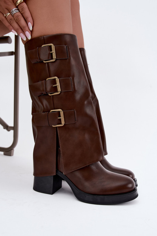 Warme braune lange Stiefel mit Schnallen Astrella