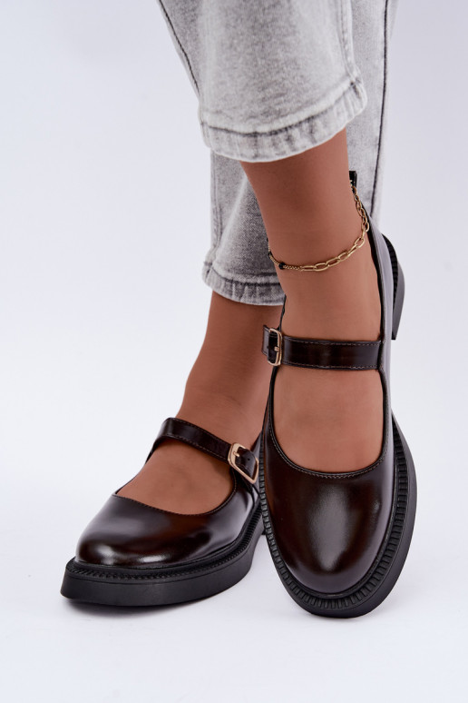 Schokoladenfarbene Schuhe mit breiten Absätzen Lareine