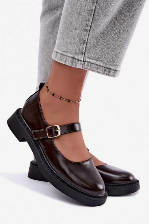 Schokoladenfarbene Schuhe mit breiten Absätzen Lareine
