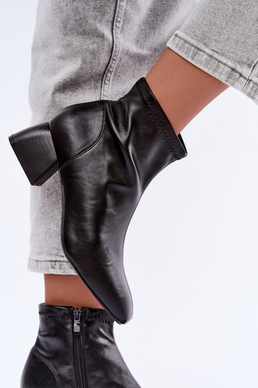 Bottines noires Klocke en simili cuir Estellea