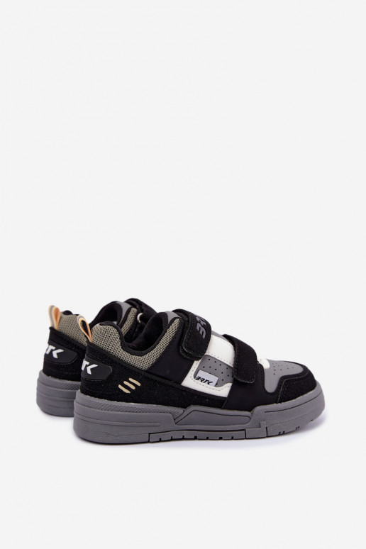 Sneaker für Jungen Bartek 8700210 in Schwarz und Grau