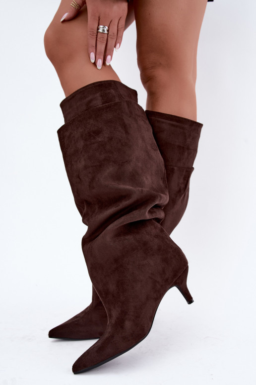 Bottes hautes chaudes avec volants et talons en couleur chocolat Oriellea