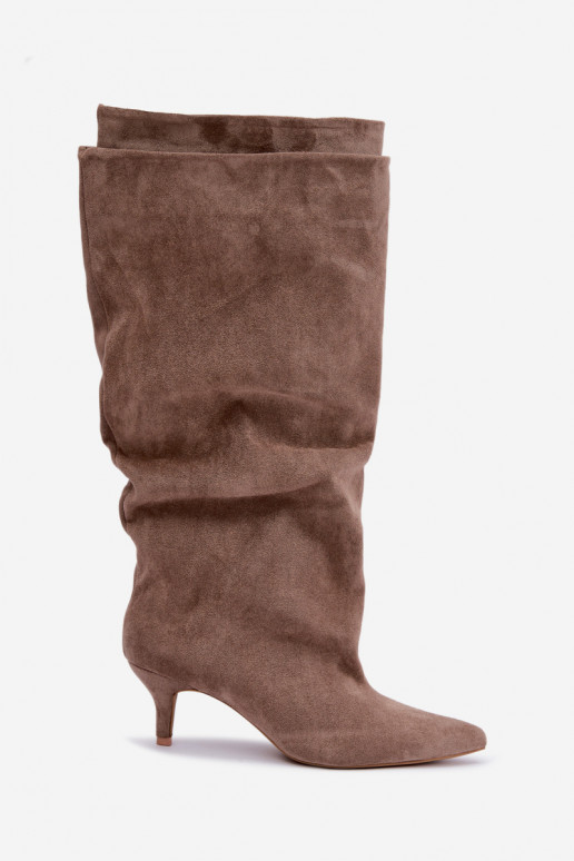Bottes hautes chaudes avec volants et talons en couleur sable Oriellea