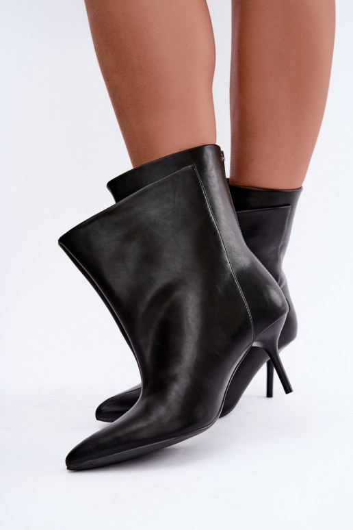Isolierte Damarielle Stiefeletten mit dünnen Absätzen in Schwarz