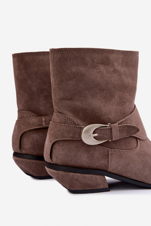 Geïsoleerde Serenelle enkellaarsjes cowboy-stijl van faux suede in zandkleur