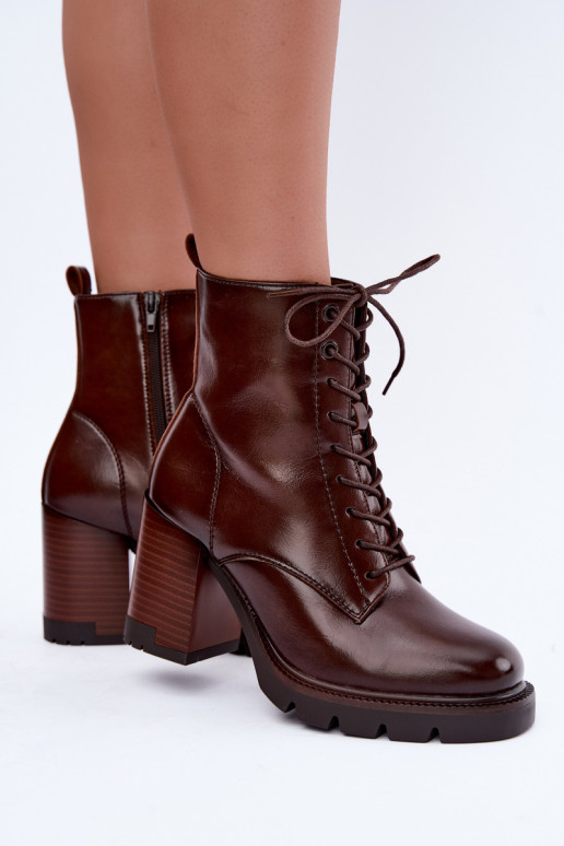Bottines isolées avec talons marron foncé Isalys