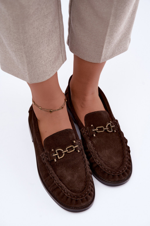 mocassins en daim avec volants et décoration Vinceza 31718 en couleur chocolat