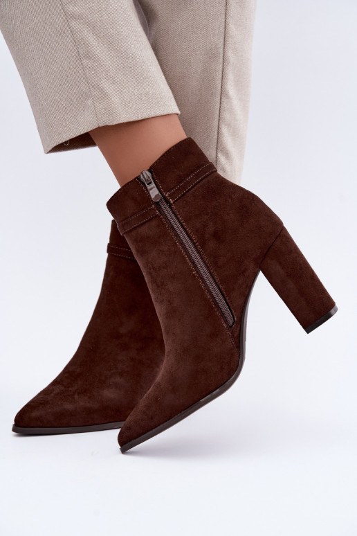 bottines avec talons et bandes décoratives en couleur chocolat Preselle