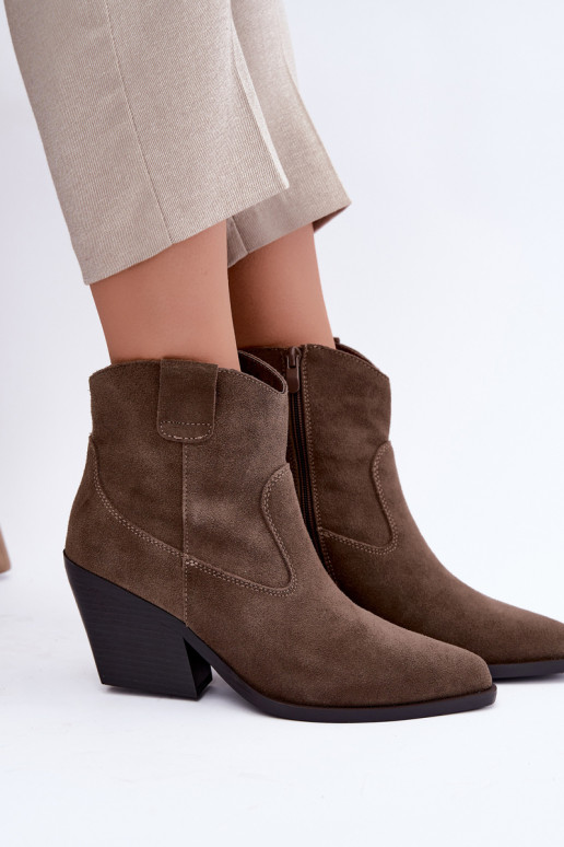 Khaki suède cowboy-stijl enkellaarsjes met hakken Tirabelle