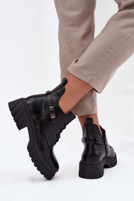 Niedrige warme Damen Stiefeletten mit verzierten Absätzen schwarz Therisse