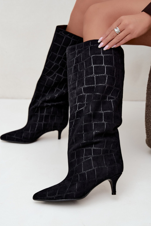 Bottes noires à enfiler au-dessus du genou avec détails embossés et talons Cazelle