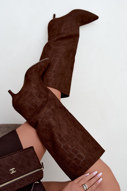 Bottes brunes à enfiler au-dessus du genou avec détails embossés et talons Cazelle
