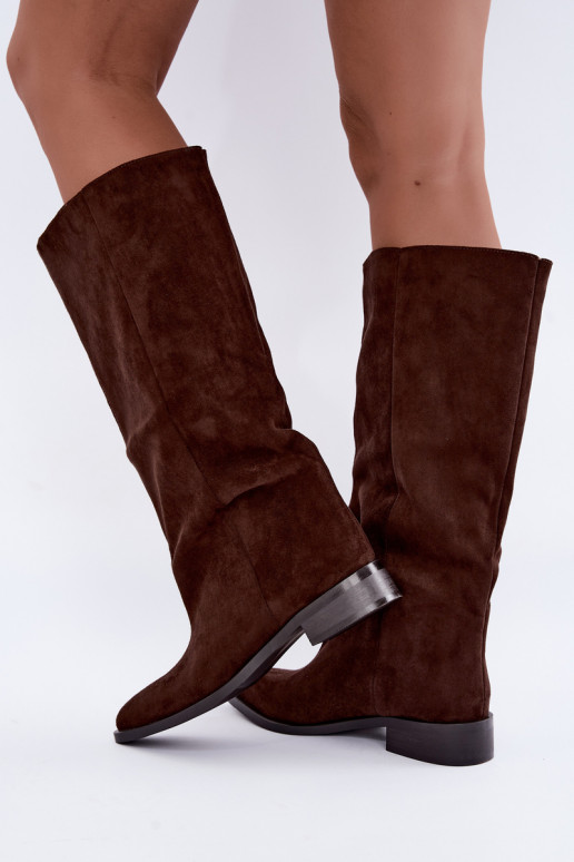 Slip-On hohe Stiefel mit breiten Absätzen in Schokolade Cadorine