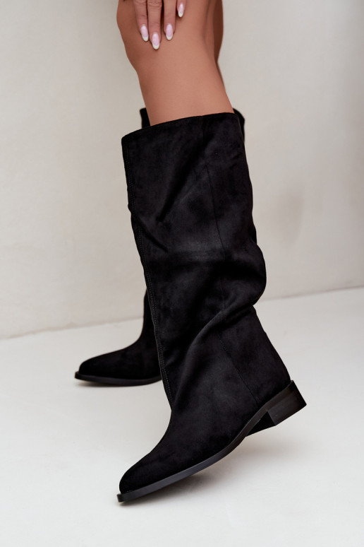 Slip-On hohe Stiefel mit breiten Absätzen in Schwarz Cadorine