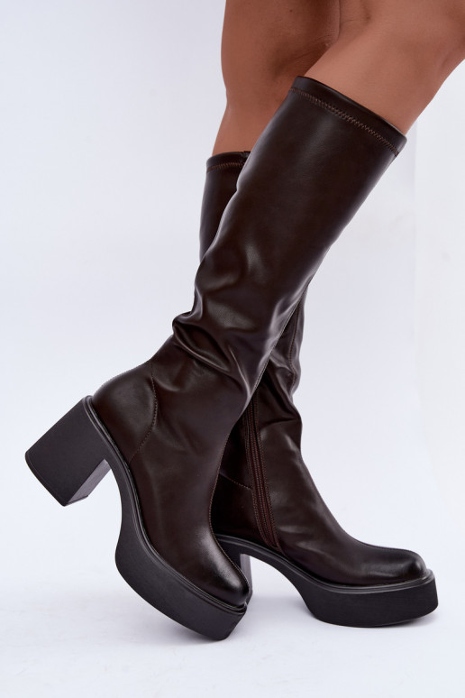 Dames kniehoge laarzen met platform en hakken van faux leather in chocolade kleur Nesalie