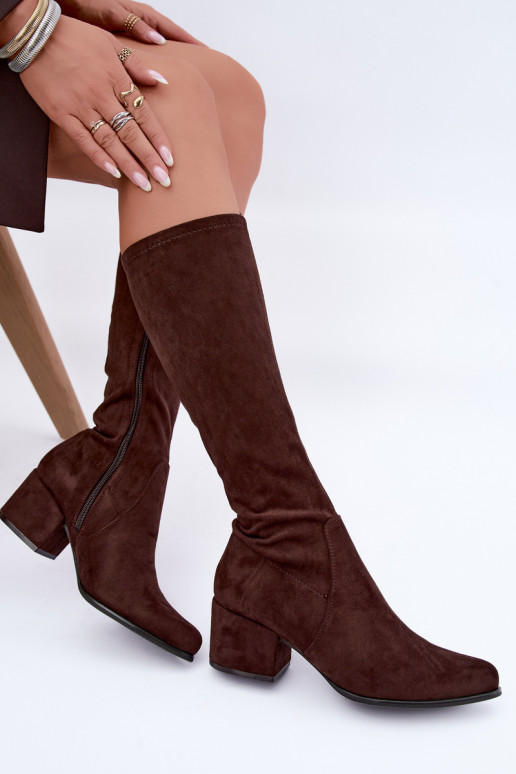Damenstiefel bis zum Knie mit flachen Absätzen in Schokoladenfarbe aus Kunstveloursleder Sergio Leone KZ212
