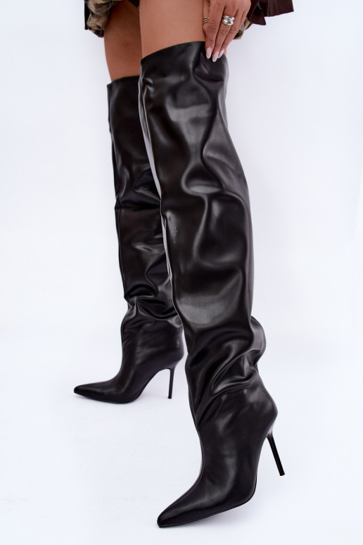 bottes hautes pour femmes avec talons fins au-dessus du genou en couleur noire Aderelle