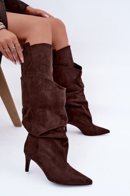 bottes montantes chaudes avec volants et talons fins en couleur chocolat Emerine