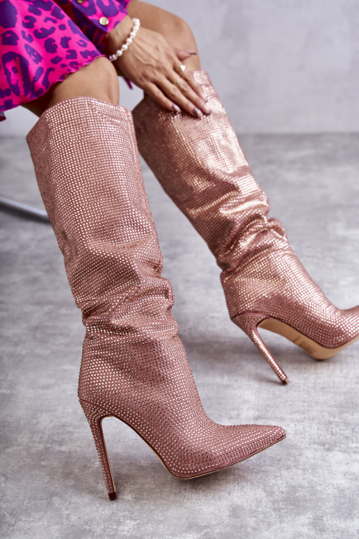 Bottes à talons roses avec œillets brillants Lovisa