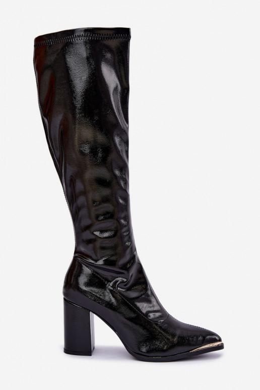 Bottes hautes avec talons et effet verni couleur noire Isetta