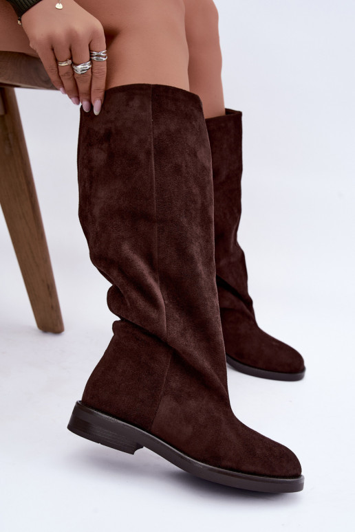 Schlüpfstiefel mit breiten Absätzen Pavellea