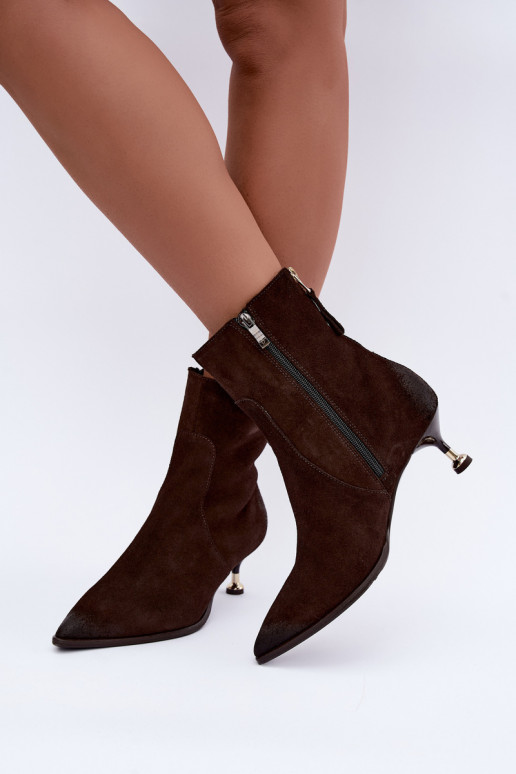 Wärmende Velourslederstiefeletten mit Absatz Zazoo 60629 Czekoladoje