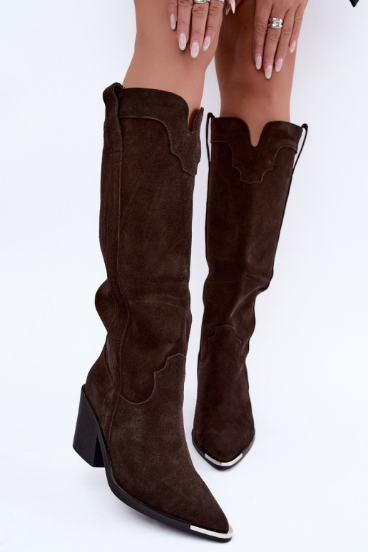 Bottes hautes en style cowboy avec talons en daim synthétique marron