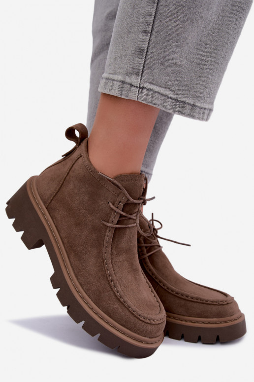 Gevlochten enkellaarsjes in faux suede zand Farella