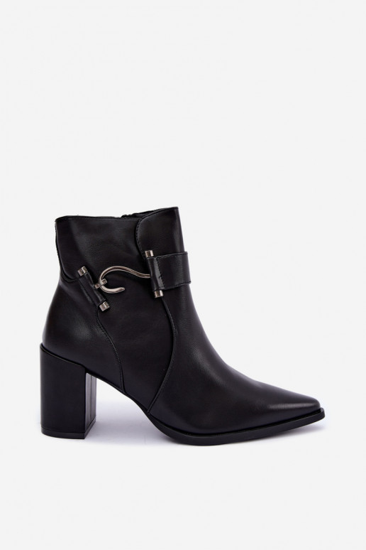 Bottines chaudes avec talons et ornements en noir Isarae