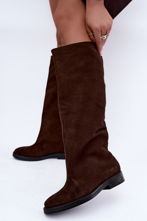 Warme lange laarzen van faux suede met brede hakken in bruin Zazoo 542