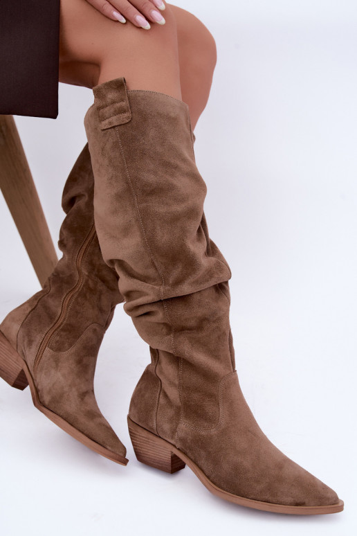 Bottes hautes chaudes froissées en daim synthétique de style cowboy en marron Zazoo 4313