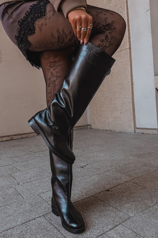 Wärmende lederne kniehohe Stiefel mit breiten Absätzen in Schwarz Zazoo 542