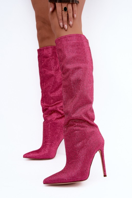 bottes hautes avec talons fins et œillets scintillants en couleur rose Lovisa
