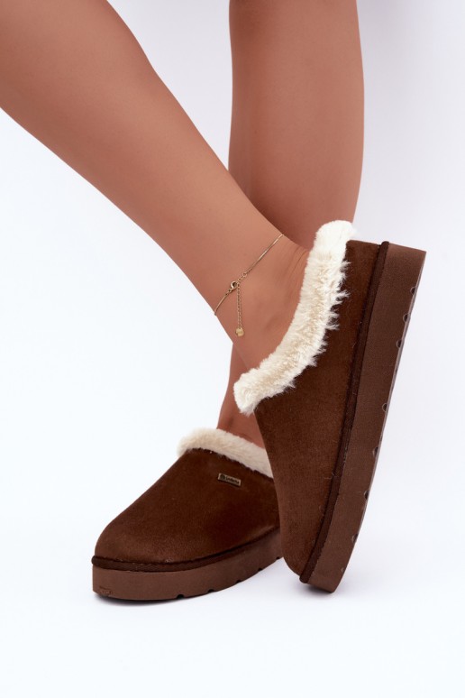 dameshuisslippers met karakul in donkerbruin Inblu