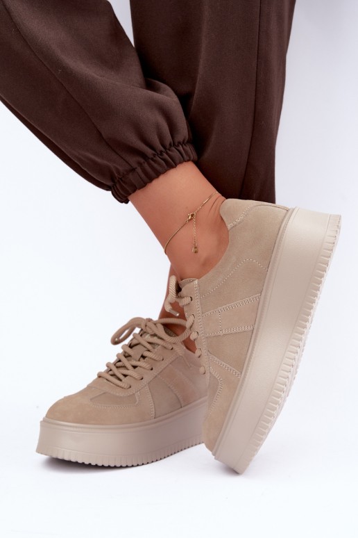 faux suede sneakers met platform Lee Cooper LCJ-26-01-4643 in zandkleur
