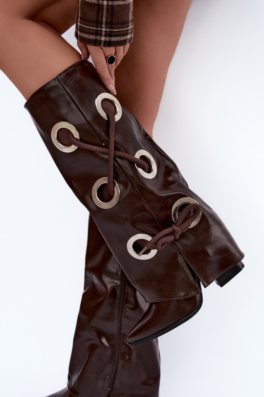 bottes hautes avec tige lacée et lacets décoratifs en couleur chocolat Pamina