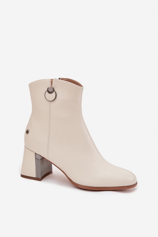 Bottines isolées en cuir naturel avec talons couleur sable