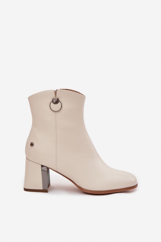 Bottines isolées en cuir naturel avec talons couleur sable