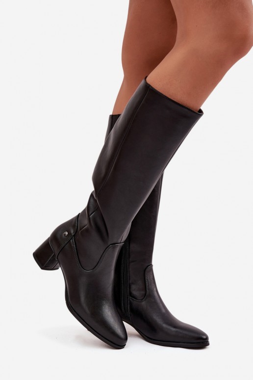 Zwarte geïsoleerde dames over-the-knee laarzen van leer met hakken