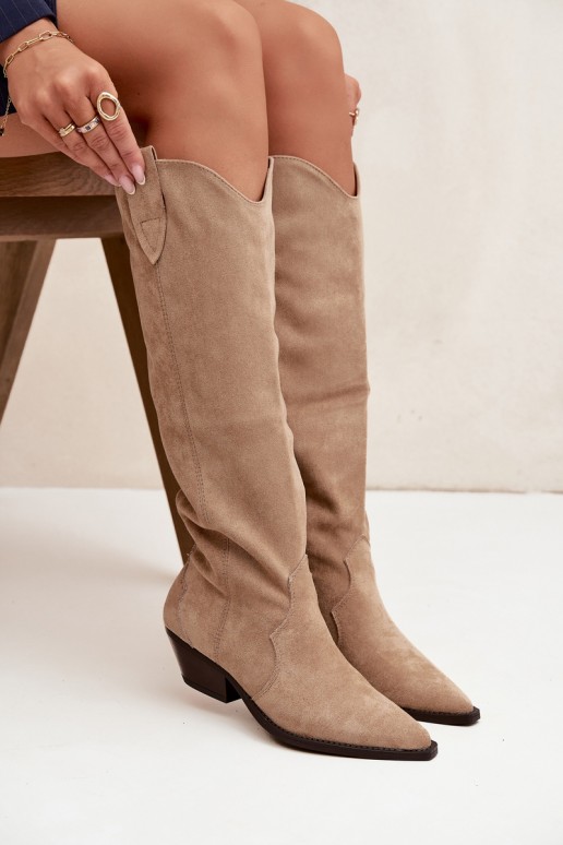 Warme lange cowboy-stijl laarzen met hakken van faux suede in zandkleur Jovianne