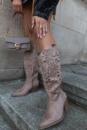 Bottes hautes en style cowboy avec talons découpés en sable Salirae 2
