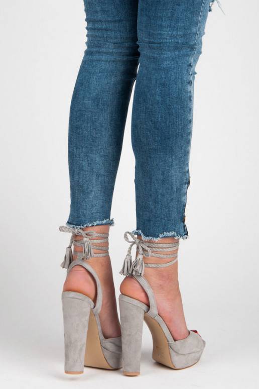 Graue Sandaletten von VICES mit Bohemian-Details 1233-5G  - 5