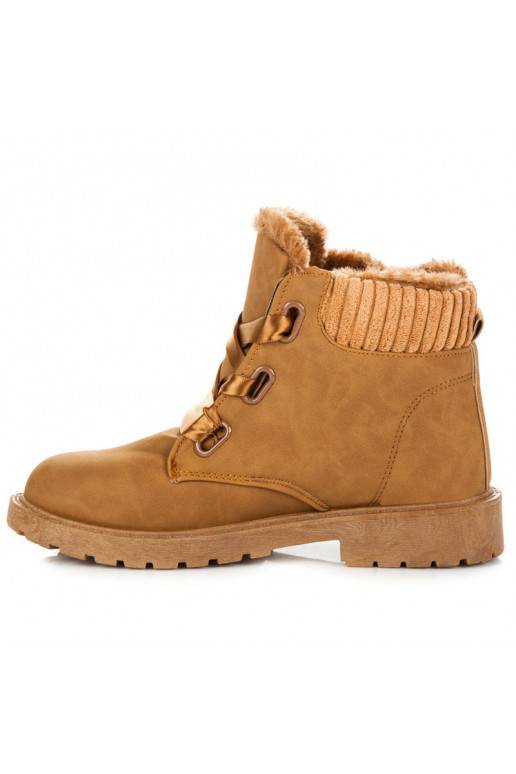Bottes marron avec bottes en satin