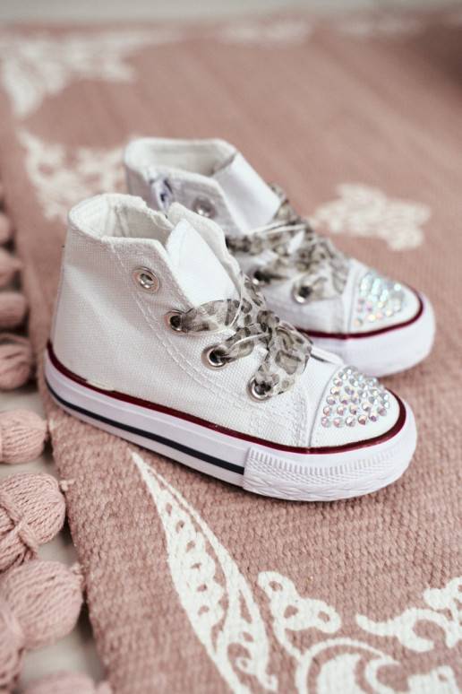 Baskets pour enfants à semelles de couleur blanche avec œillets en zircon