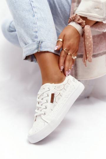 Witte sneakers met...