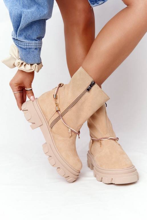 Boots en daim beige massif Boots en daim beige massif