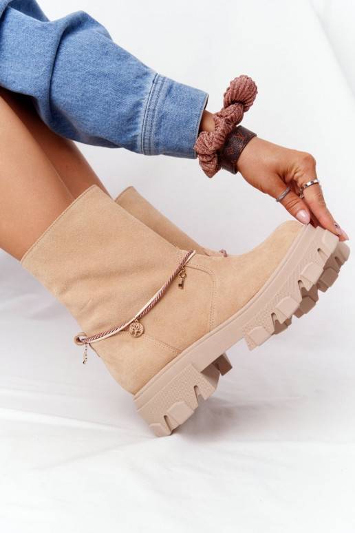Boots en daim beige massif Boots en daim beige massif